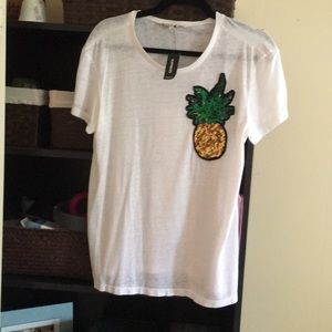 Express pineapple tee